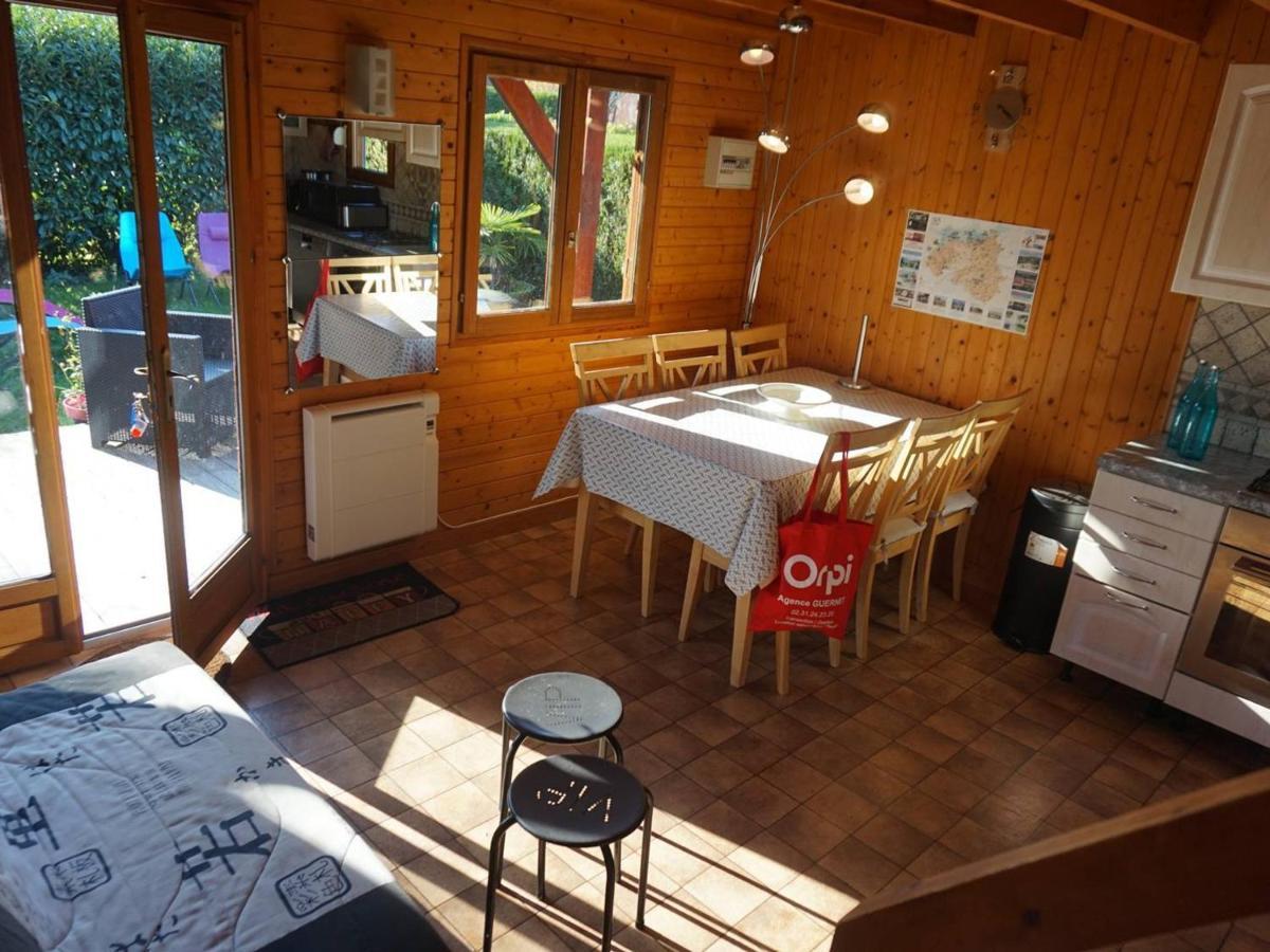 Chalet Avec Piscine Chauffee, Tennis Et Jardin Clos, A 1700M De La Plage De Cabourg - Fr-1-465-22 Exteriör bild